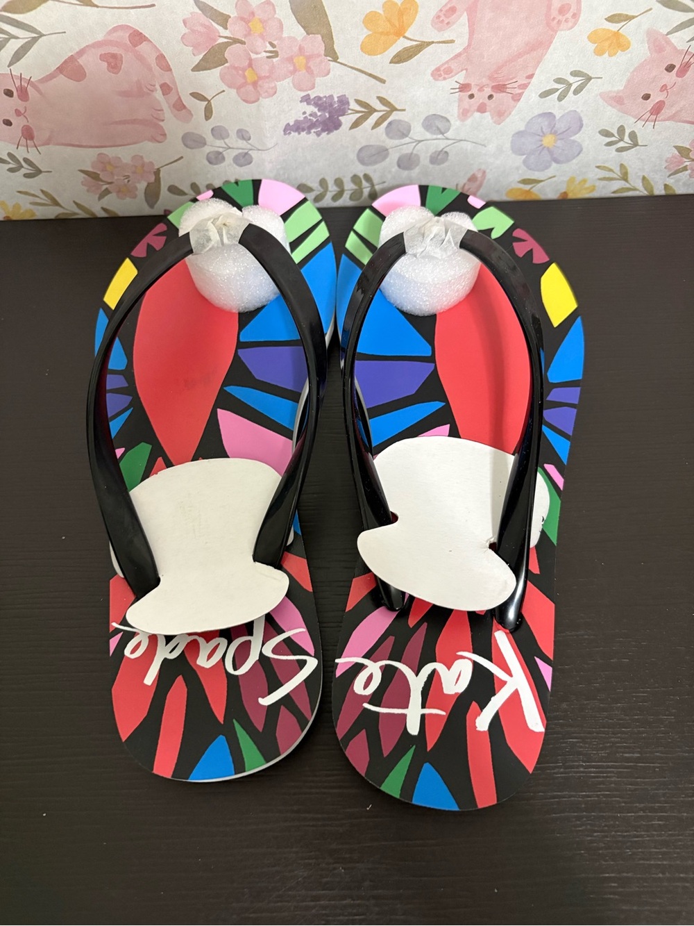 Kate Spade Natal Shiny Jelly black multicolored flip flops sandals. Size 5. New